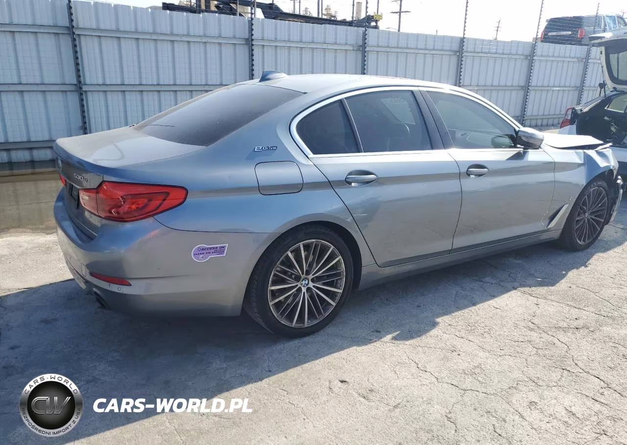 2019 BMW 530E VIN:WBAJA9C54KB389419 - 3