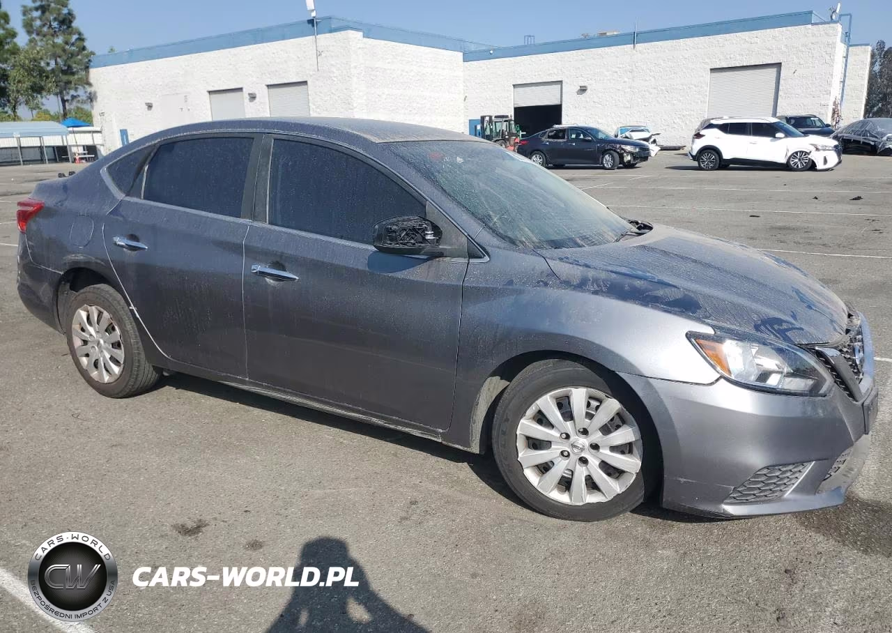 2018 Nissan Sentra S VIN:3N1AB7AP3JY248255 - 4
