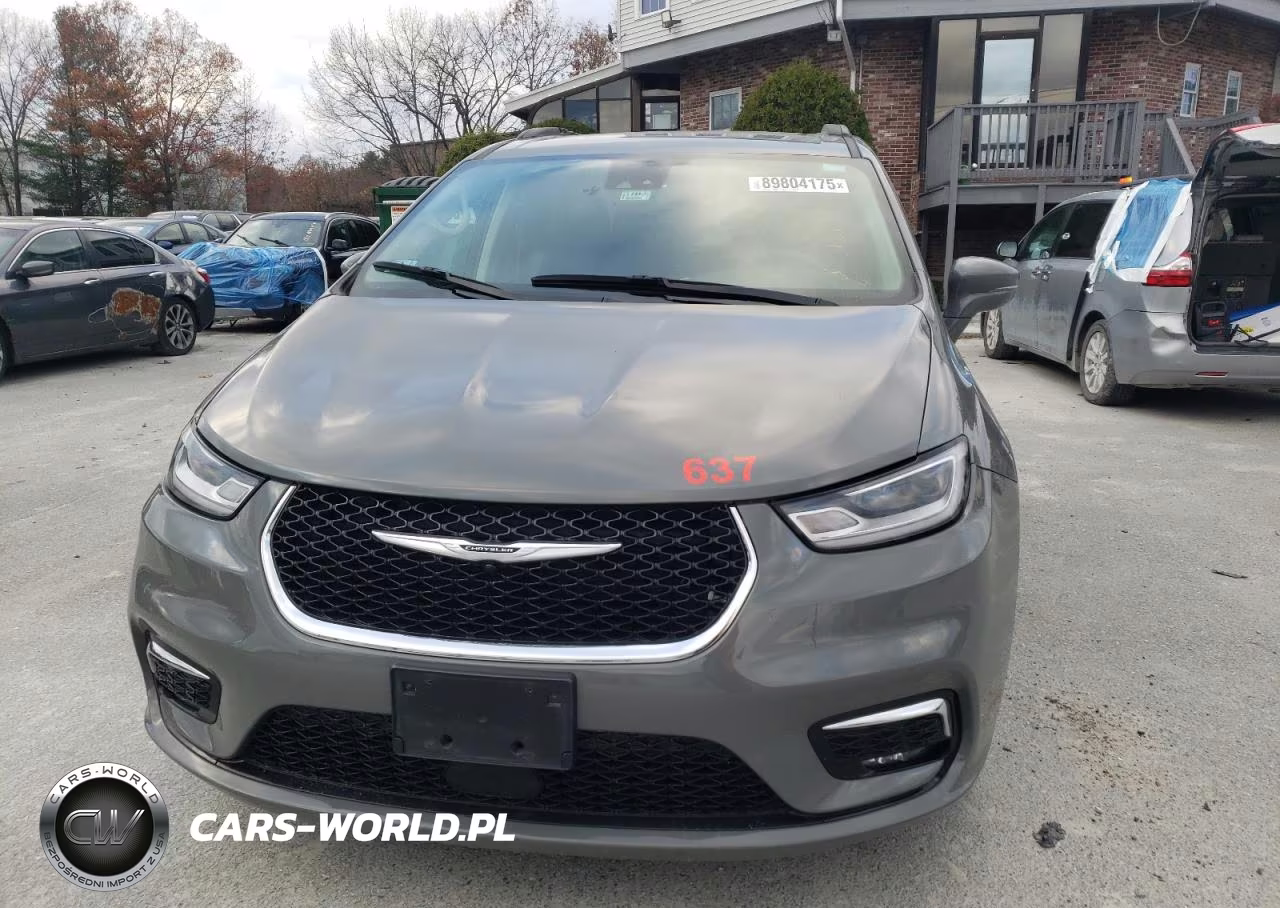 2022 Chrysler Pacifica Touring L VIN:2C4RC1BGXNR114986 - 5