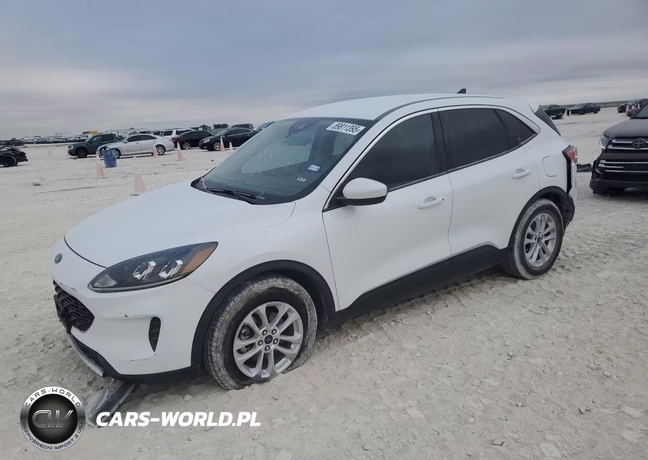 2020 Ford Escape Se