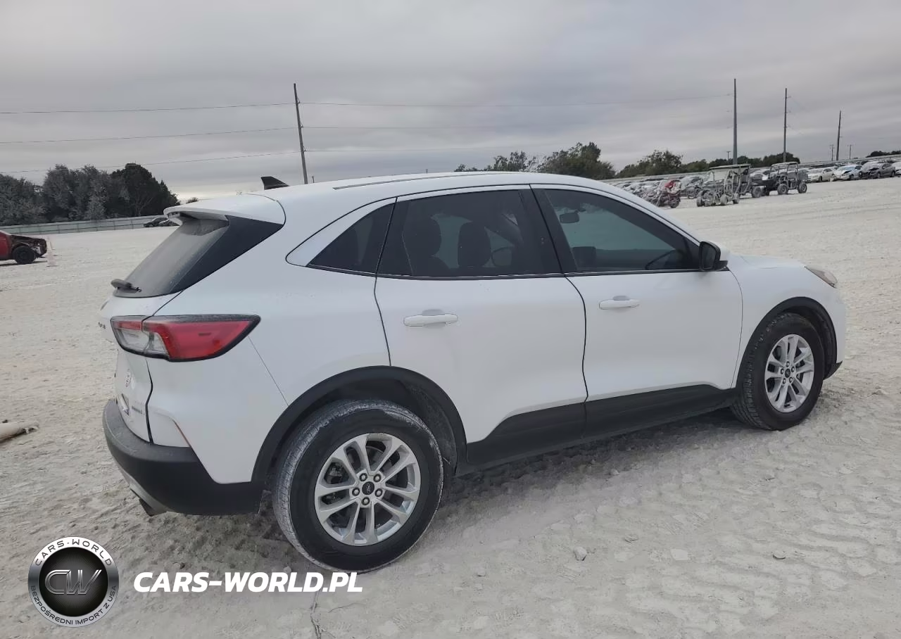 2020 Ford Escape Se VIN:1FMCU0G65LUB65594 - 3