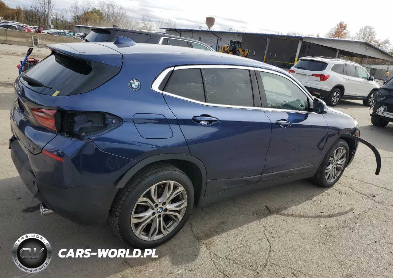 2018 BMW X2 xDrive28I VIN:WBXYJ5C31JEF81439 - 3