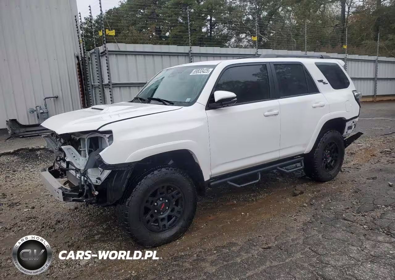2023 Toyota 4Runner Se
