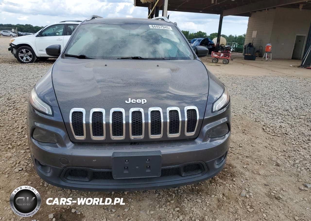 2015 Jeep Cherokee Latitude VIN:1C4PJLCB7FW560761 - 5