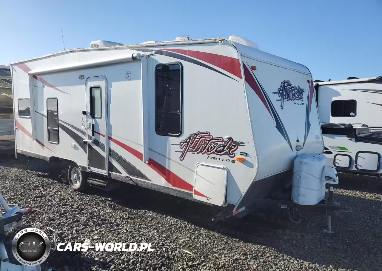 2014 Ecli Attitude P 18Fk