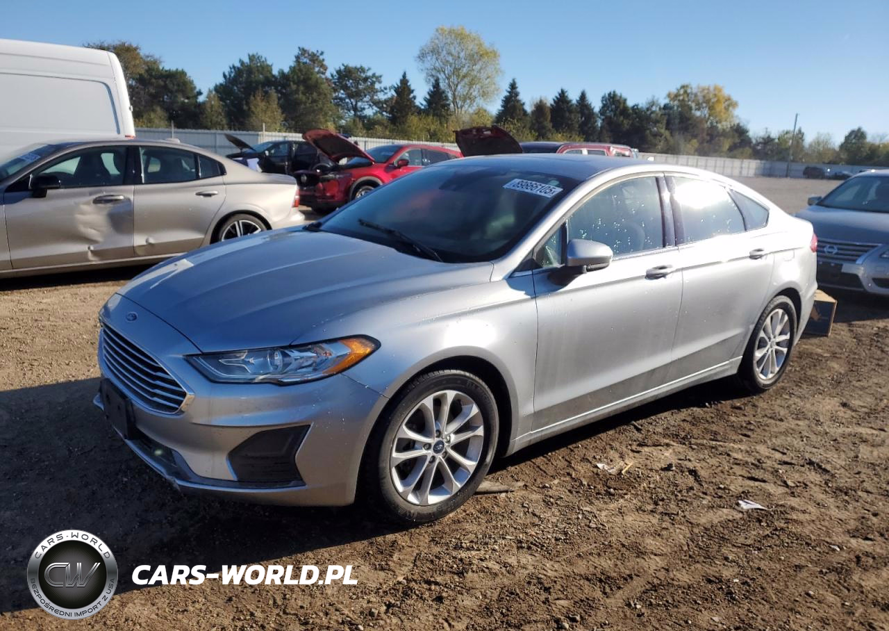 2020 Ford Fusion Se – zdjęcie 1 z 12