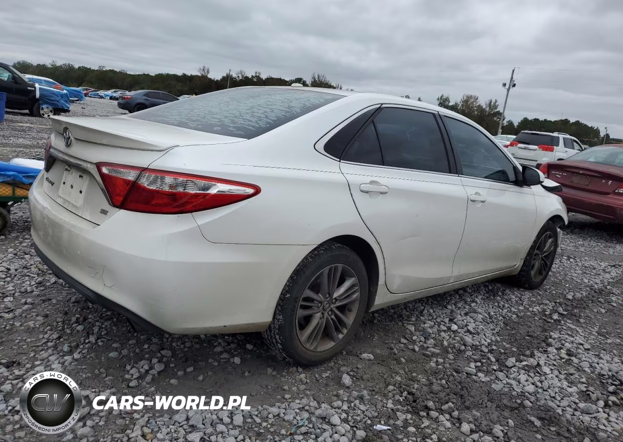 2017 Toyota Camry Le VIN:4T1BF1FK3HU435813 - 3
