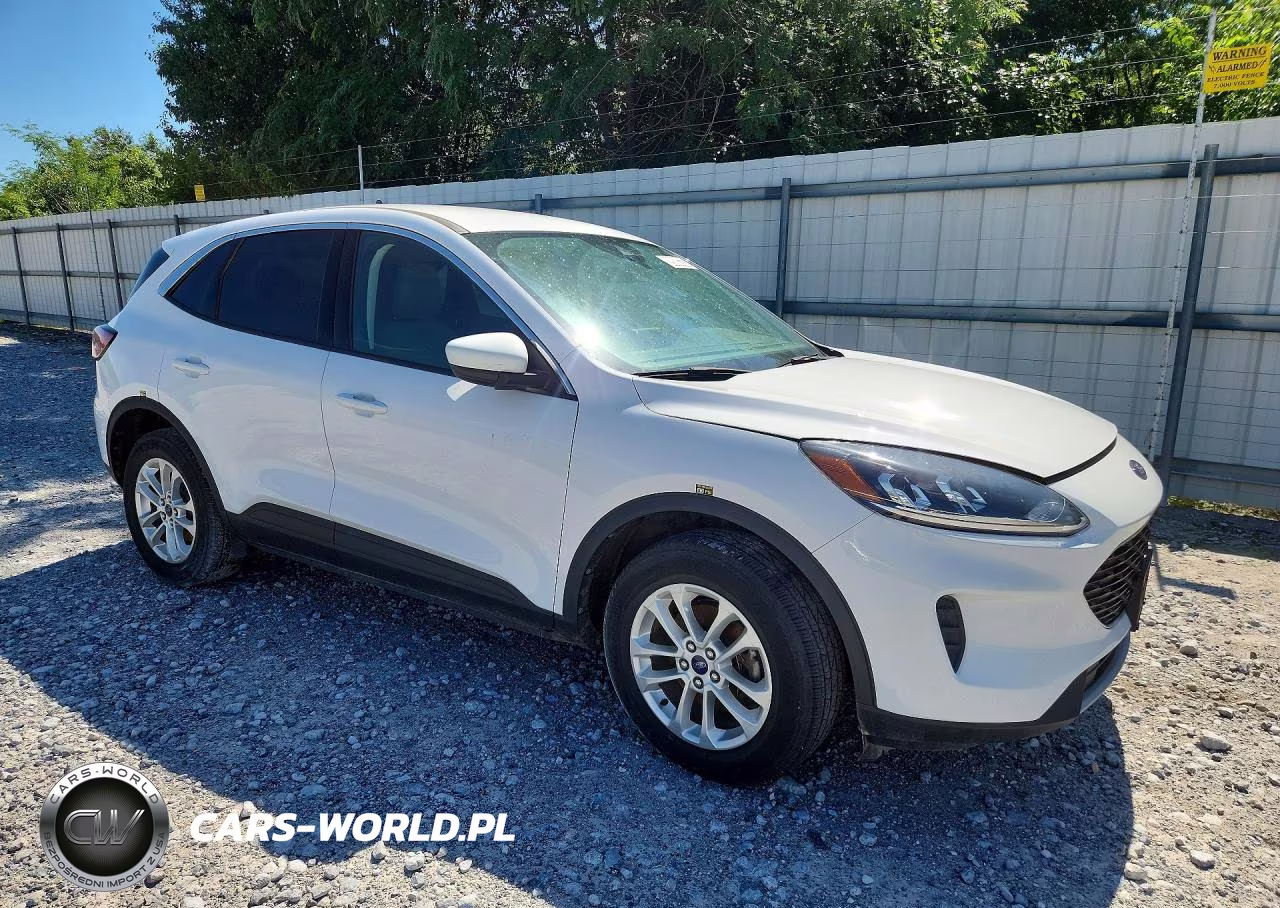2021 Ford Escape Se VIN:1FMCU9G64MUA80932 - 4