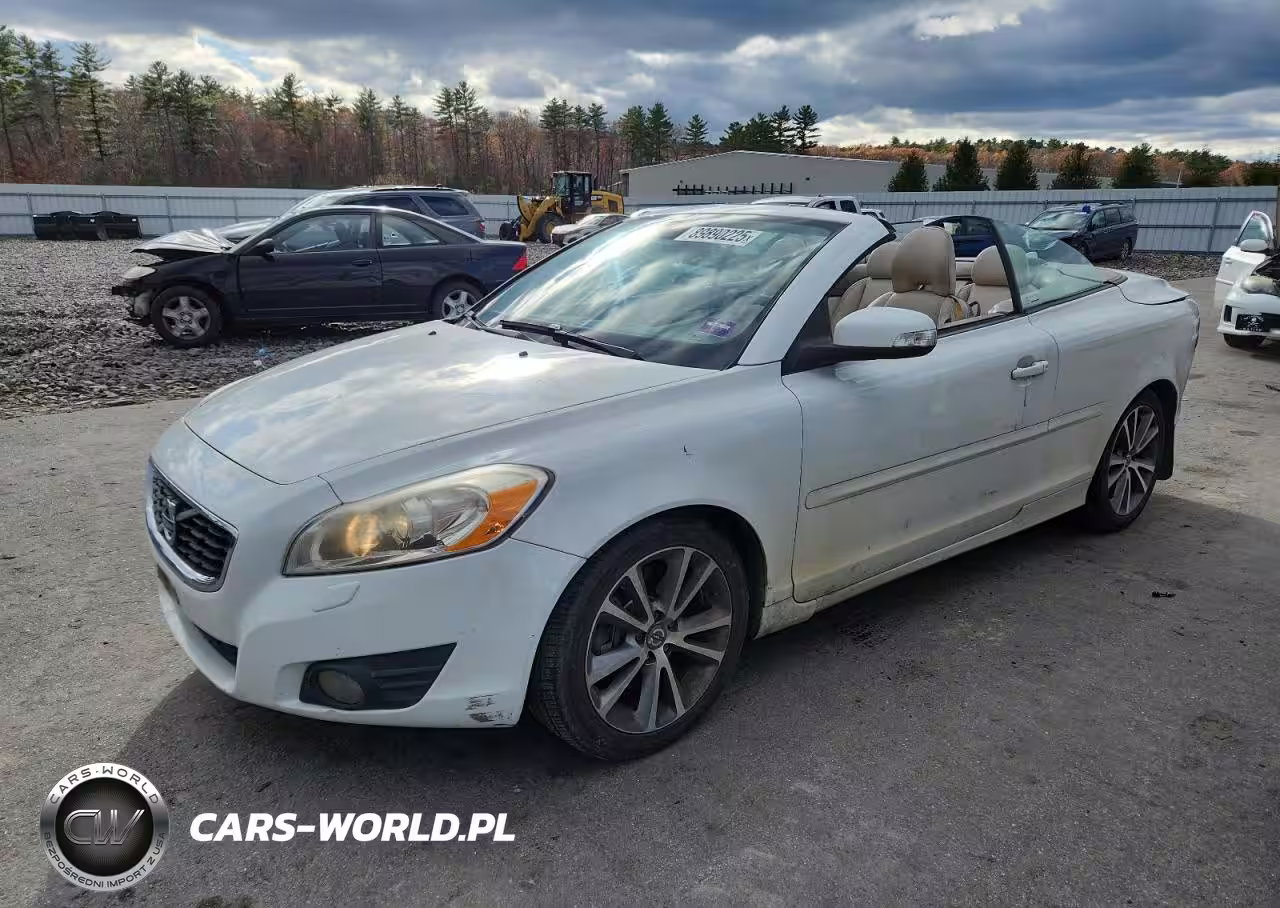 2011 Volvo C70 T5