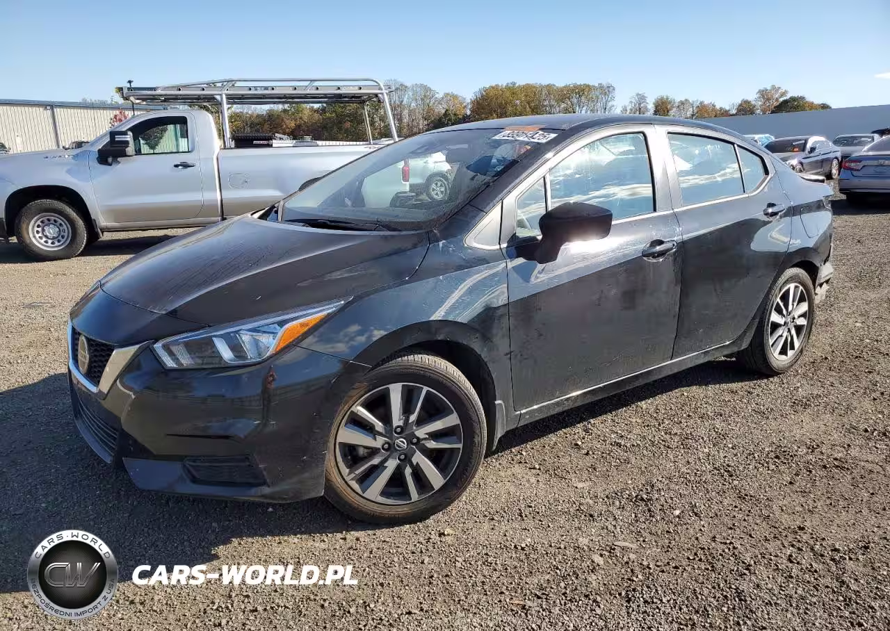 2022 Nissan Versa Sv