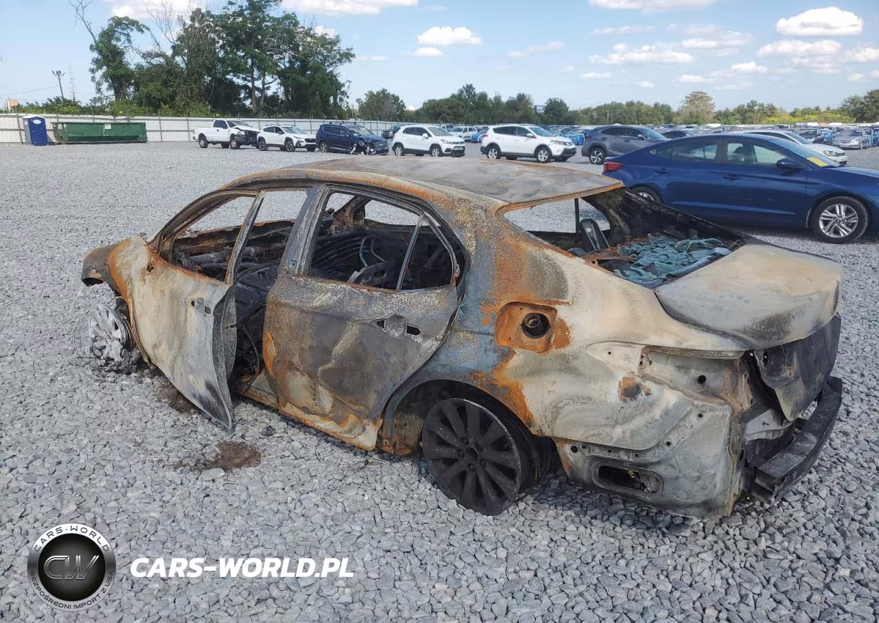 2018 Toyota Camry L VIN:4T1B11HK4JU676975 - 2