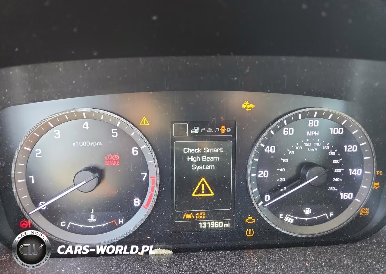 2016 Hyundai Sonata Limited VIN:5NPE34AF5GH319303 - 9