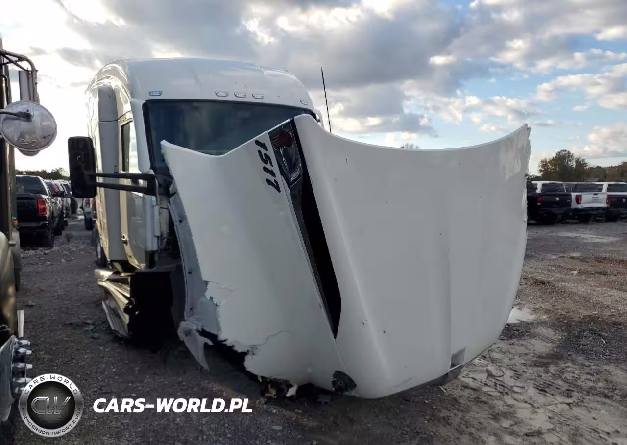 2026 Kenworth T680 Semi Truck