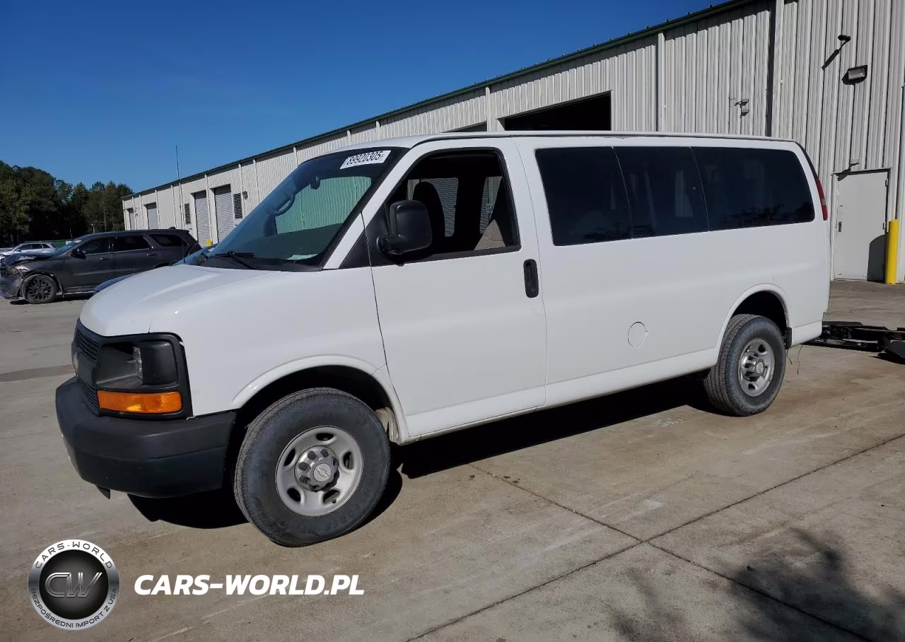 2015 Chevrolet Express G2500 Ls