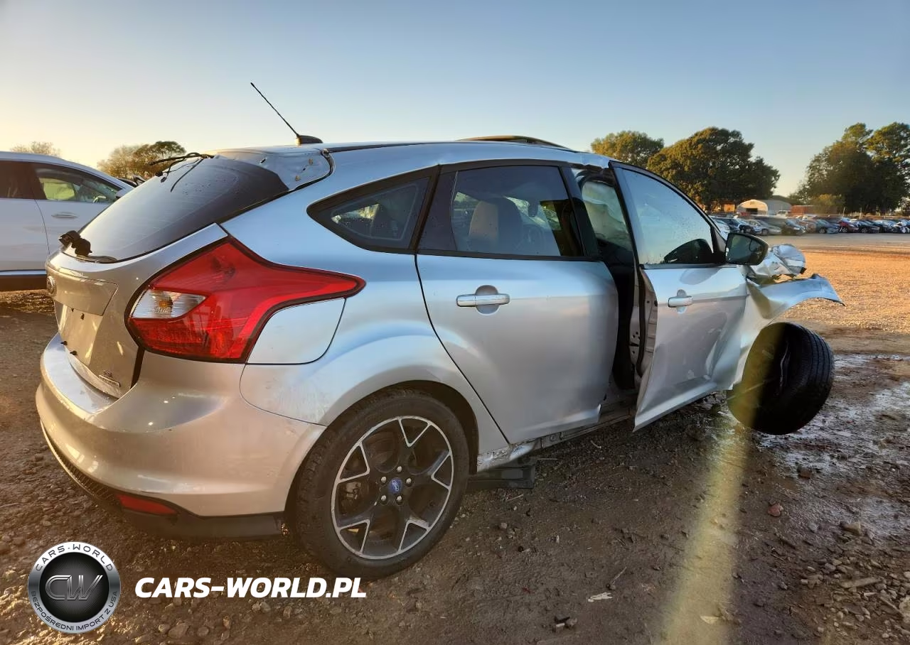 2013 Ford Focus Se VIN:1FADP3K28DL167178 - 3
