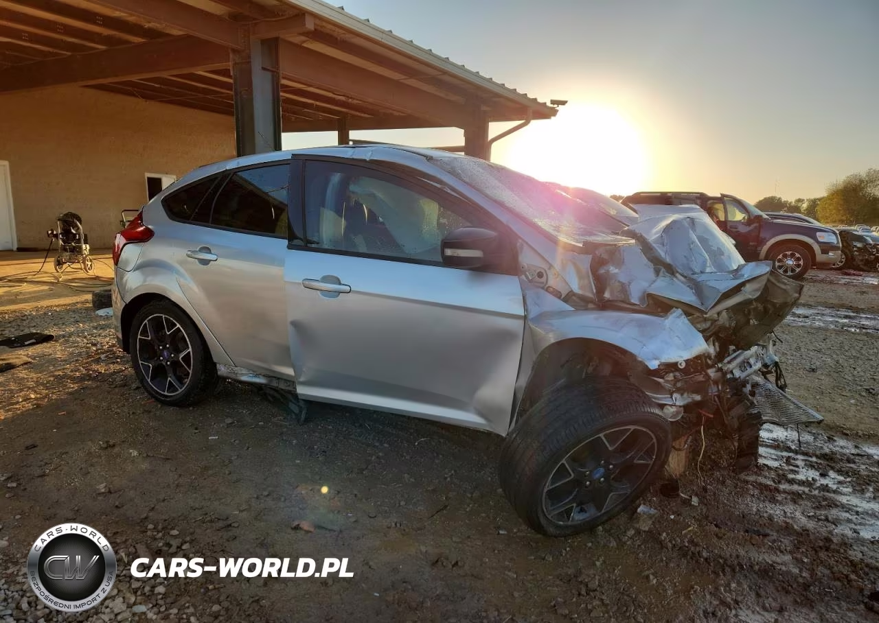 2013 Ford Focus Se VIN:1FADP3K28DL167178 - 4