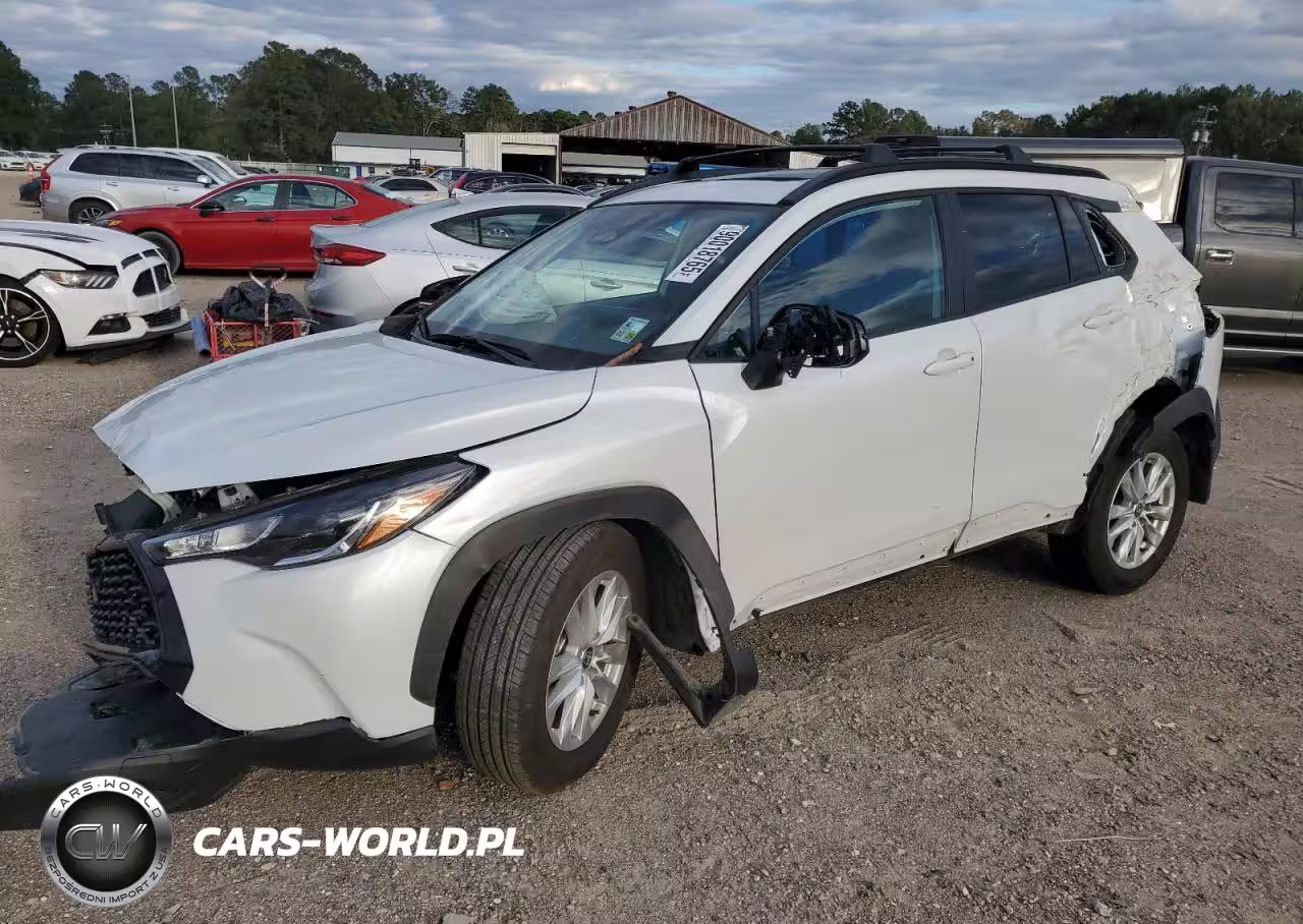 2025 Toyota Corolla Cross Le