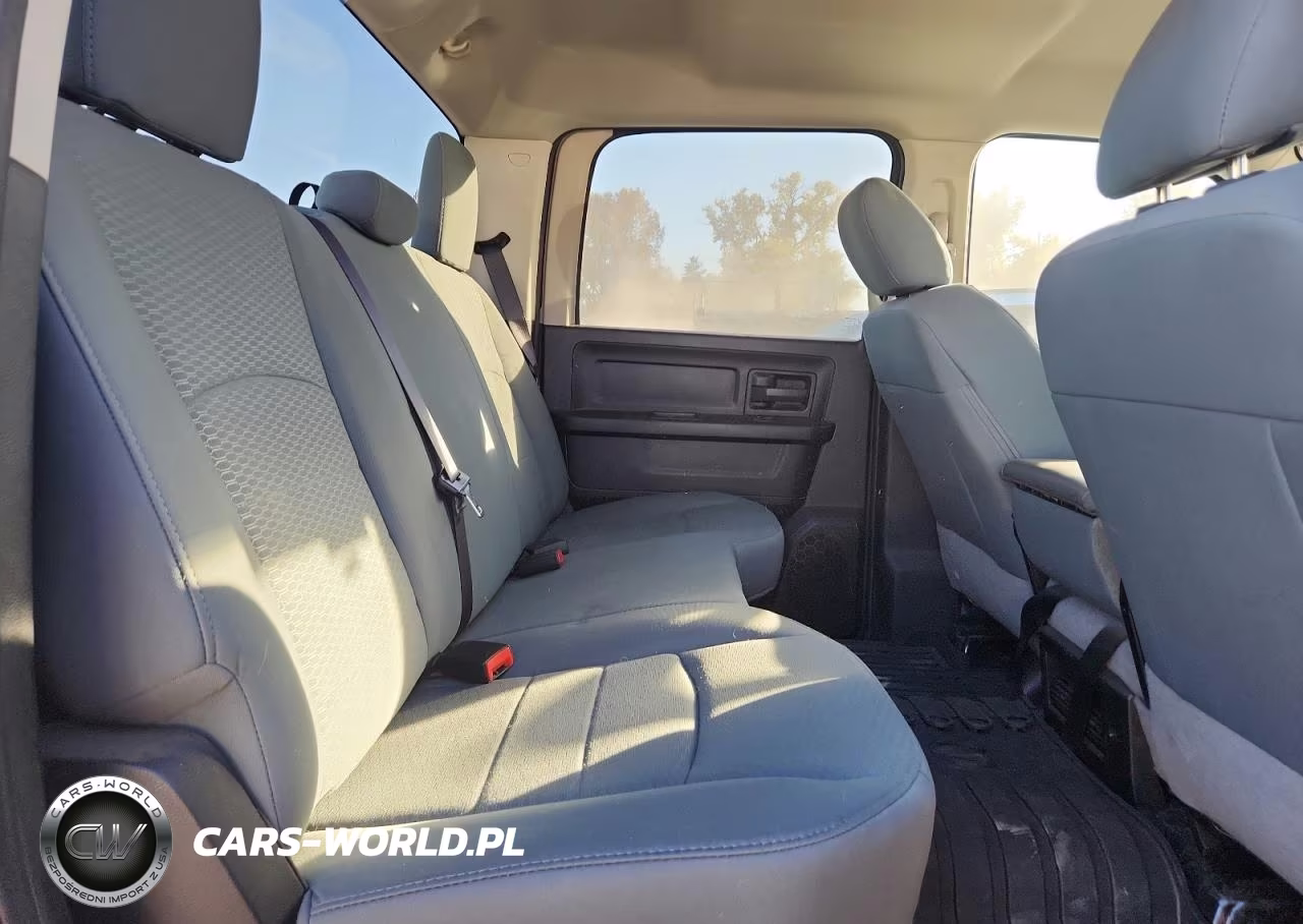 2019 Ram 1500 Classic Tradesman VIN:1C6RR7KTXKS598867 - 10