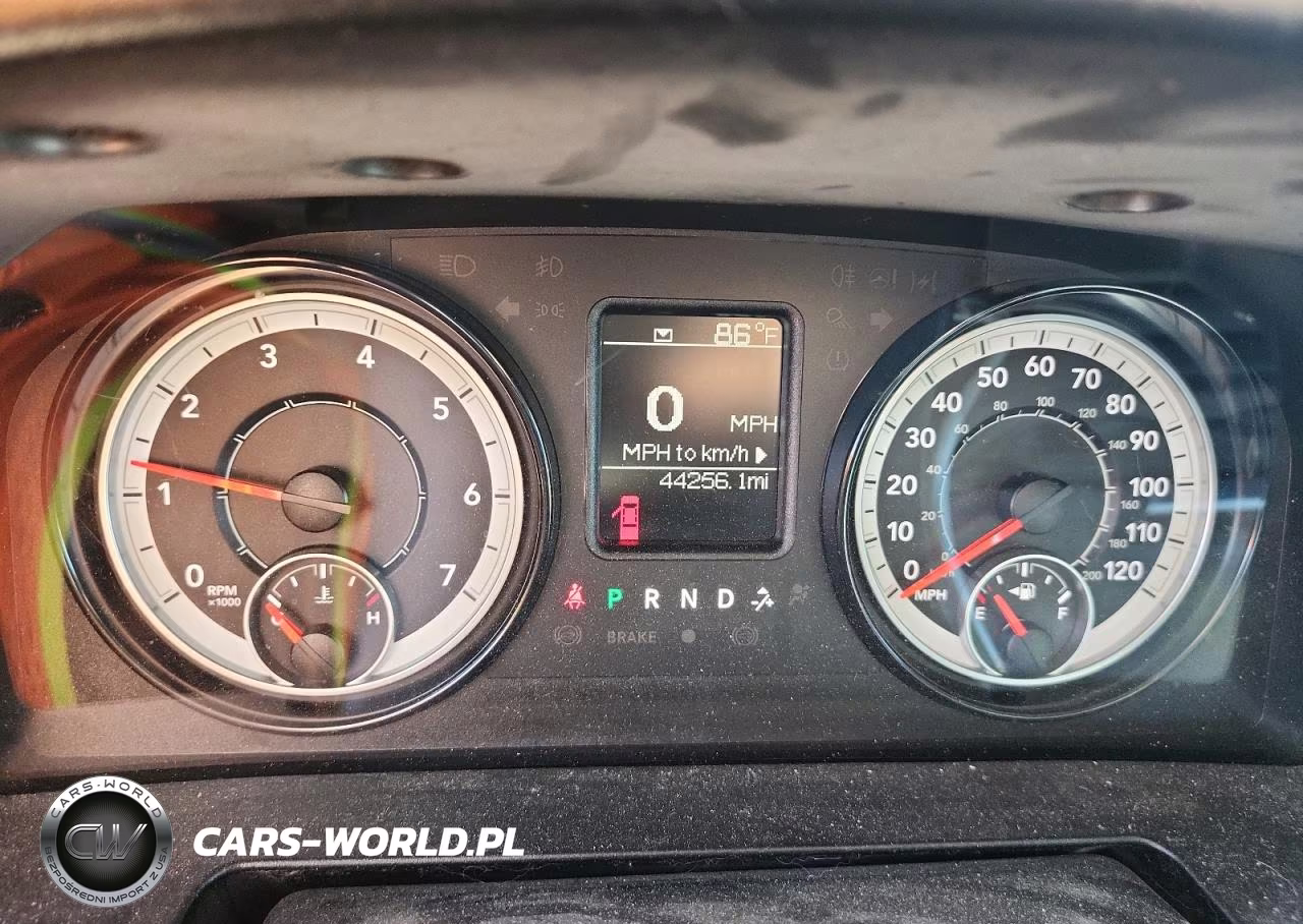 2019 Ram 1500 Classic Tradesman VIN:1C6RR7KTXKS598867 - 9
