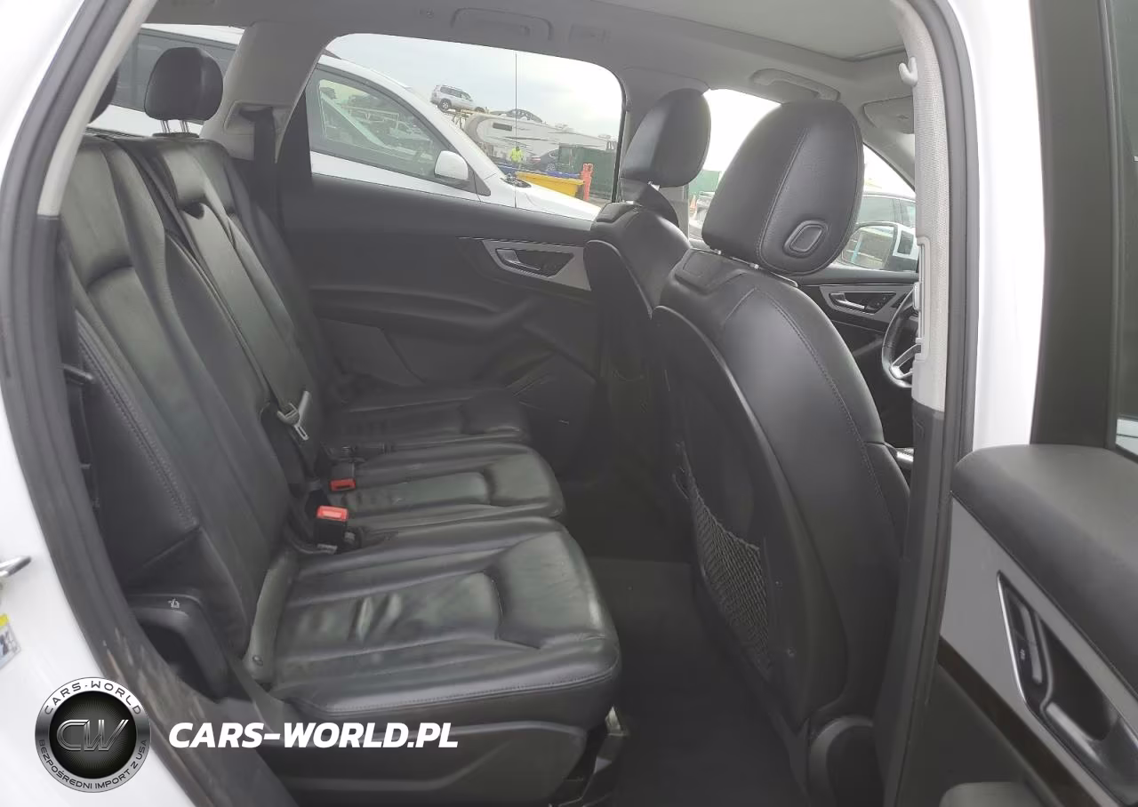 2019 Audi Q7 Premium Plus VIN:WA1LHAF75KD040015 - 11