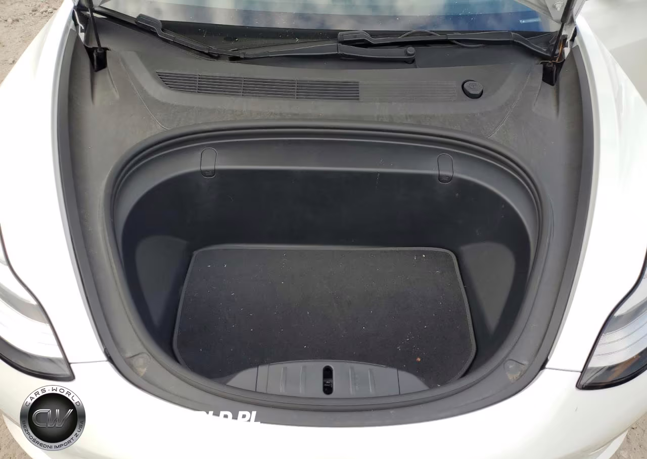 2018 Tesla Model 3 VIN:5YJ3E1EBXJF134712 - 11