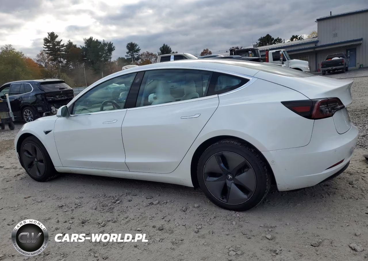 2018 Tesla Model 3 VIN:5YJ3E1EBXJF134712 - 2
