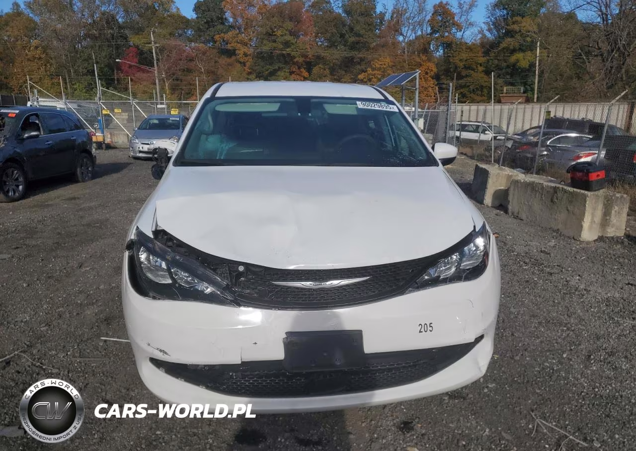 2022 Chrysler Voyager Lx VIN:2C4RC1CG4NR224219 - 5