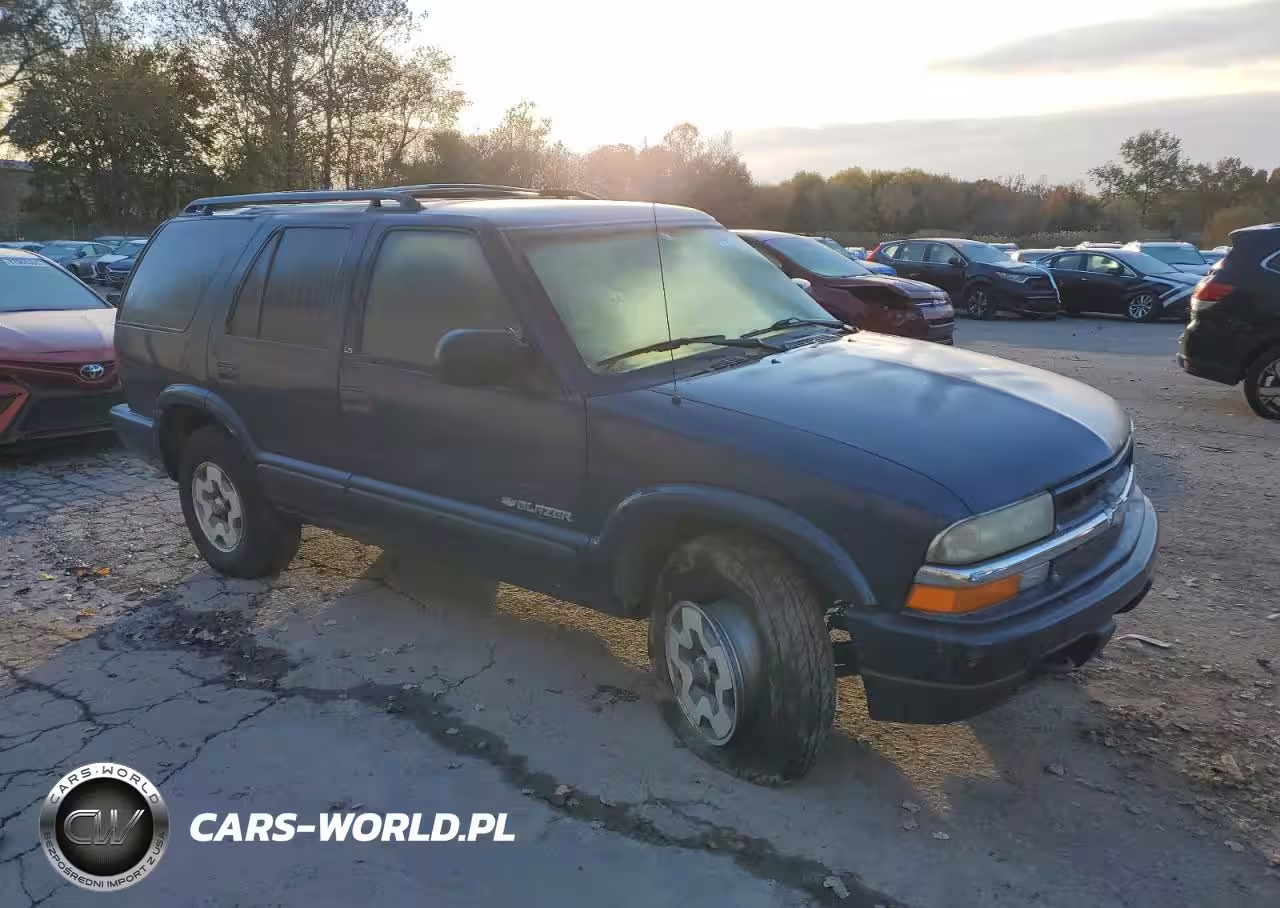 2003 Chevrolet Blazer VIN:1GNDT13X33K128577 - 4