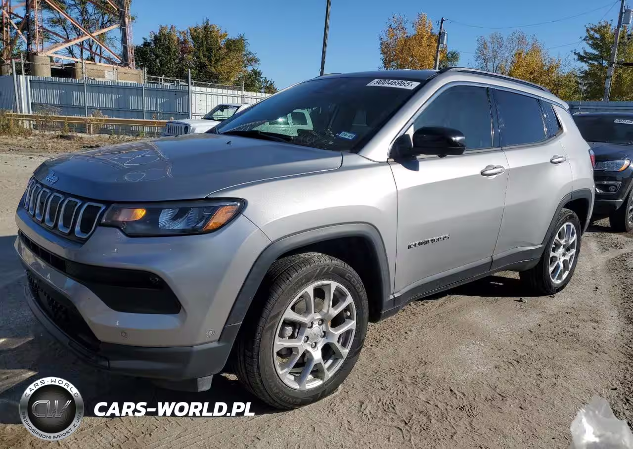 2022 Jeep Compass Latitude Lux