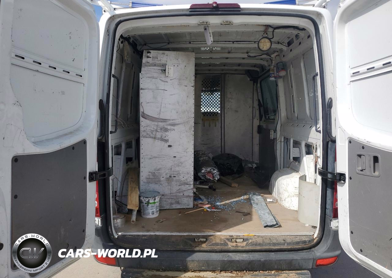 2015 Mercedes Benz Sprinter 2500 Delivery Van Van VIN:WD3PE7DC2FP156273 - 10