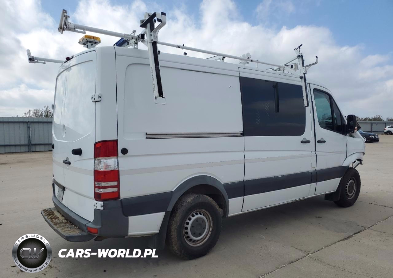 2015 Mercedes Benz Sprinter 2500 Delivery Van Van VIN:WD3PE7DC2FP156273 - 3