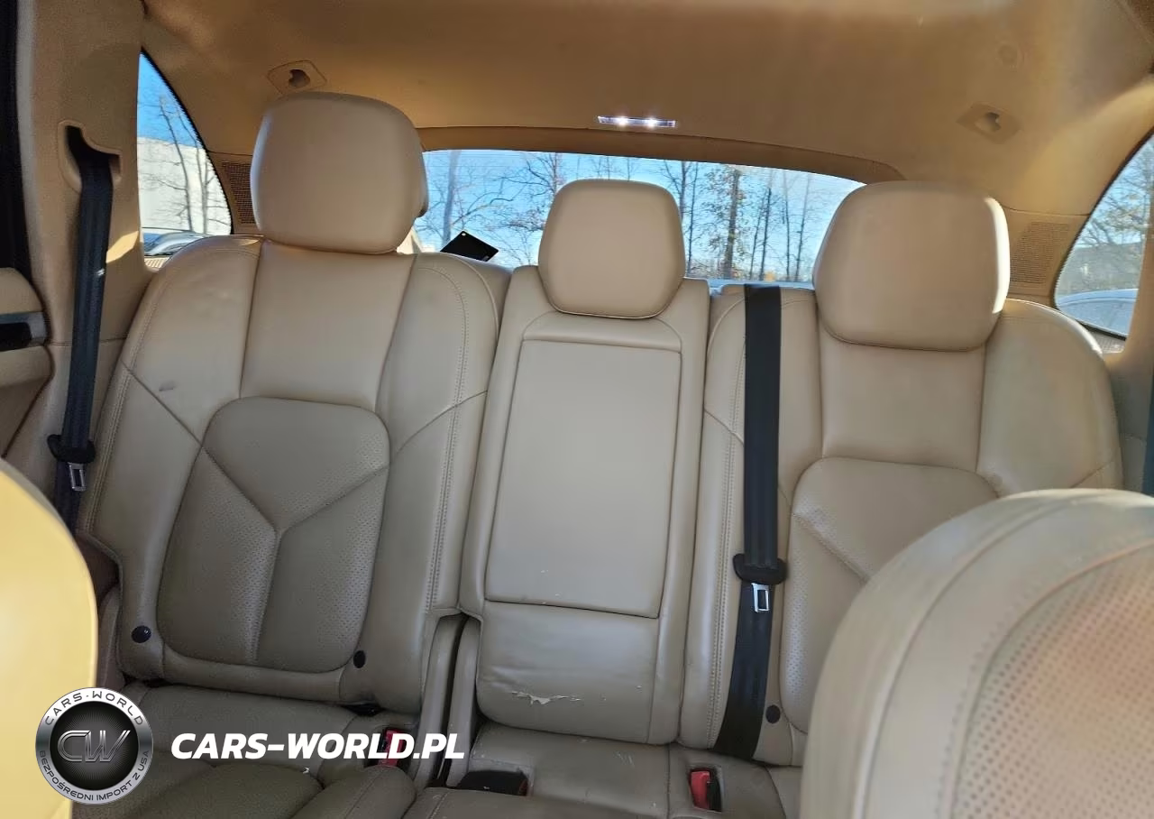 2016 Porsche Cayenne S VIN:WP1AB2A20GLA97041 - 10