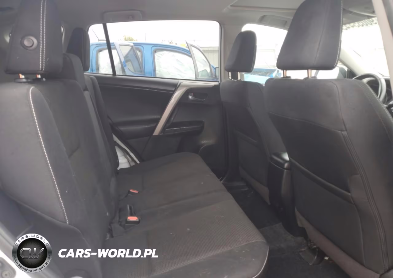2018 Toyota Rav4 Xle VIN:2T3RFREV4JW846367 - 11