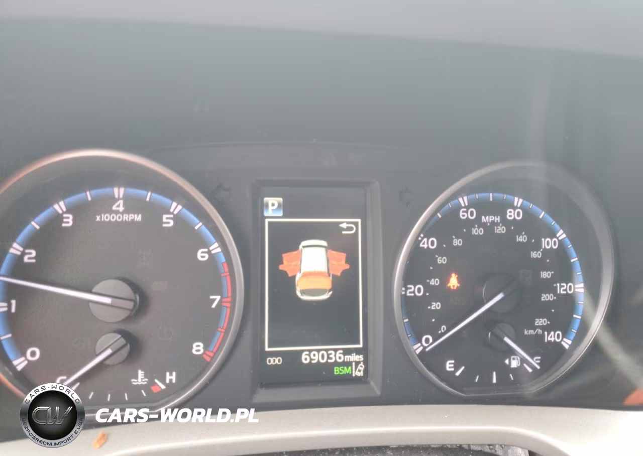 2018 Toyota Rav4 Xle VIN:2T3RFREV4JW846367 - 9