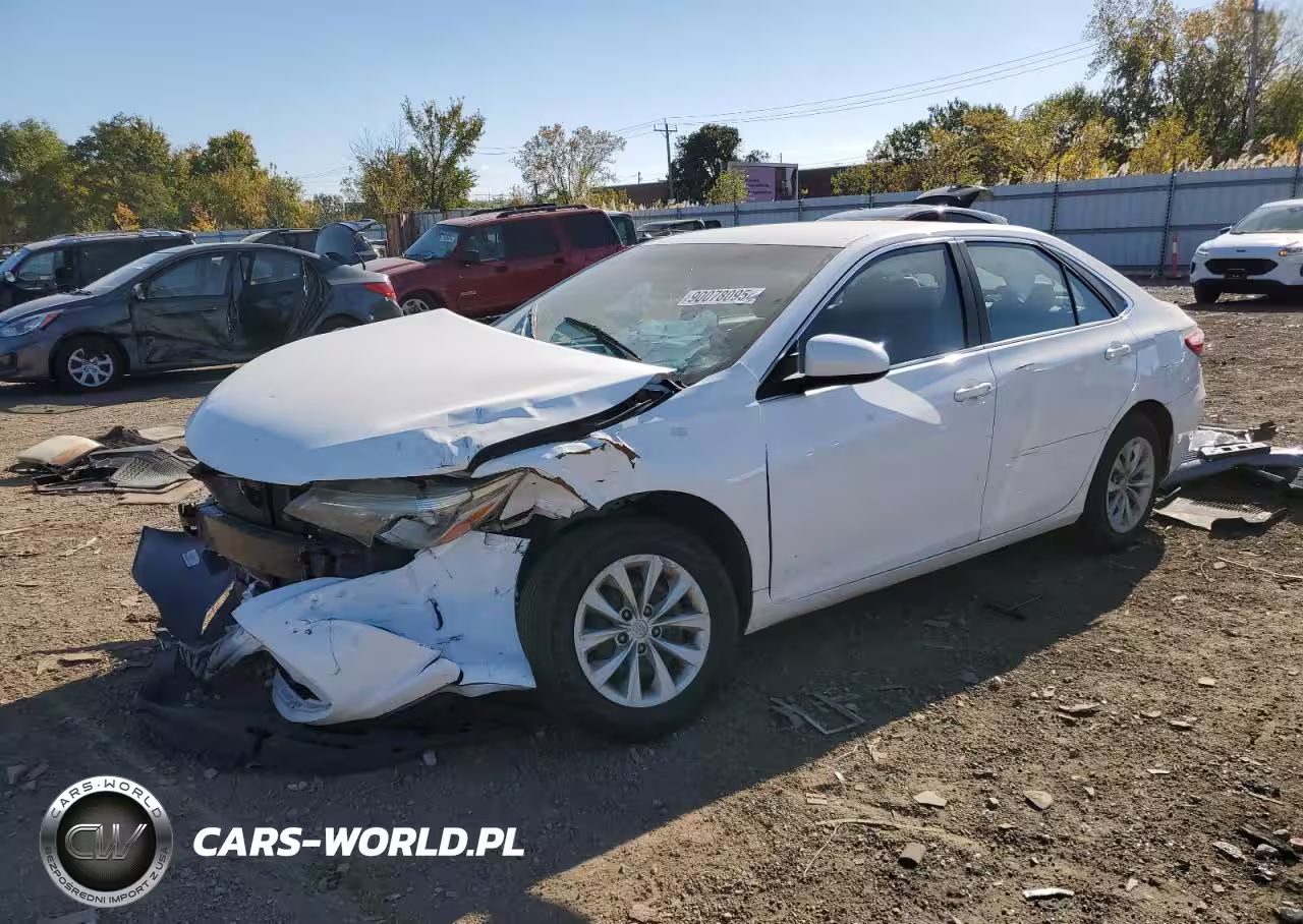 2016 Toyota Camry Le