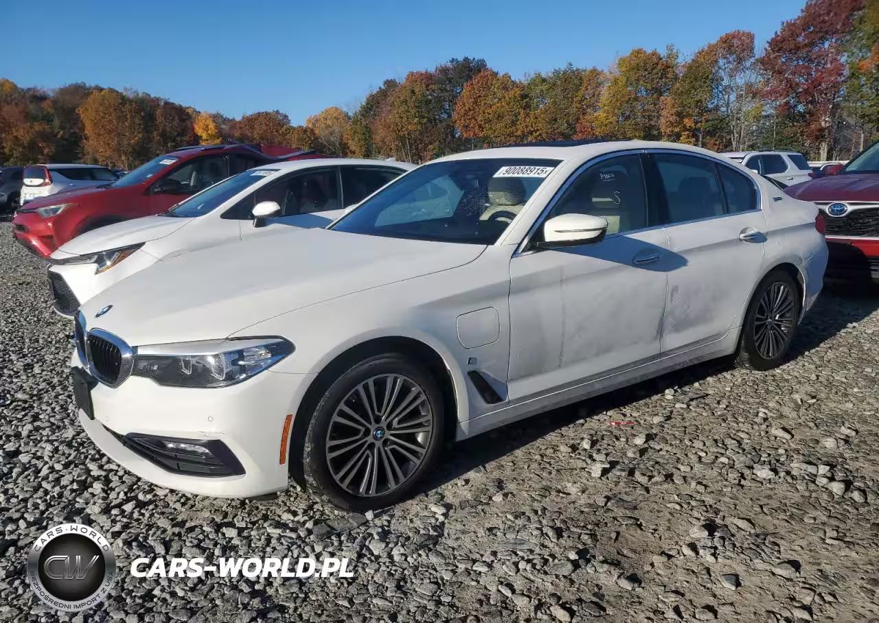 2018 BMW 530Xe