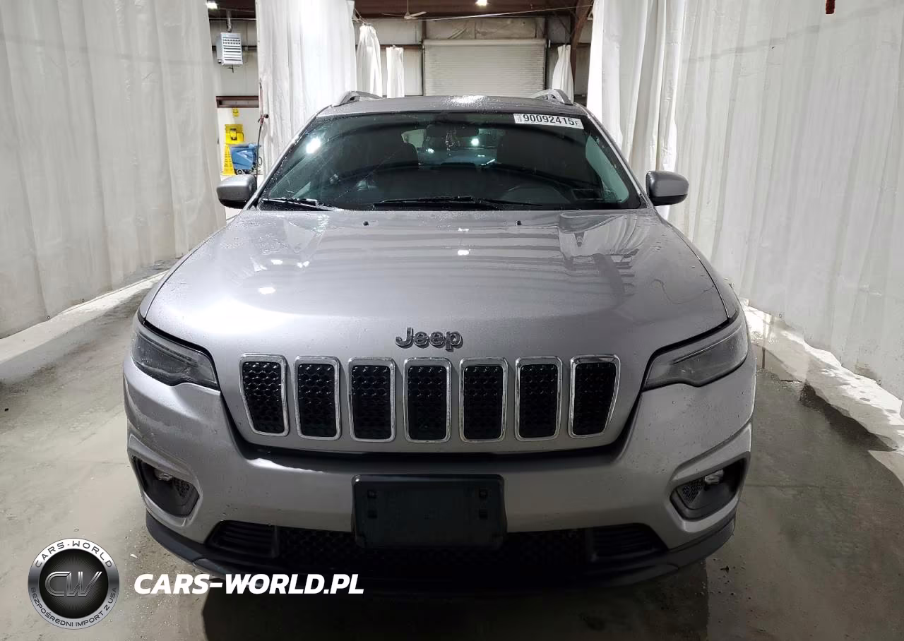 2019 Jeep Cherokee Latitude Plus VIN:1C4PJMLBXKD182169 - 5