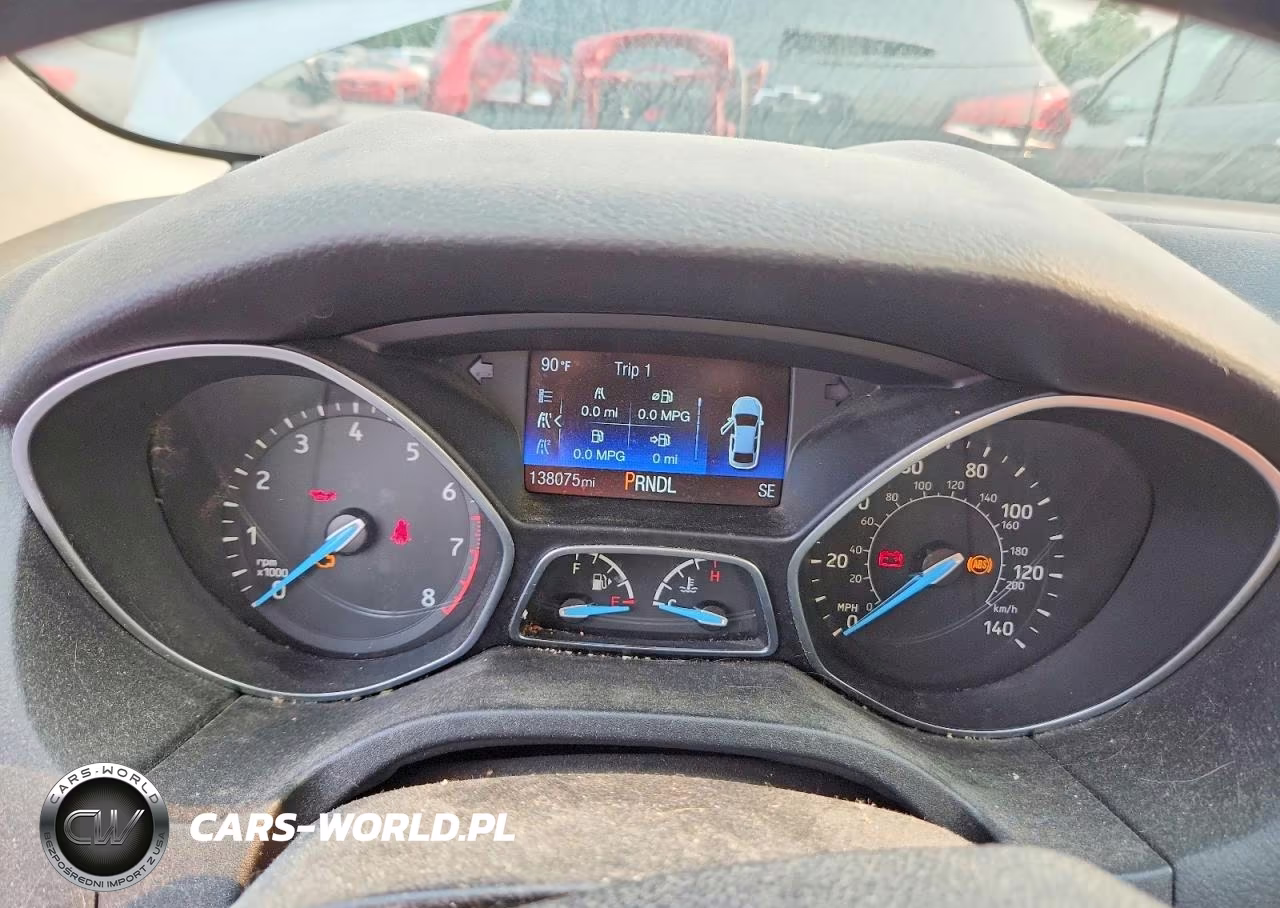 2016 Ford Focus Se VIN:1FADP3F29GL319564 - 9