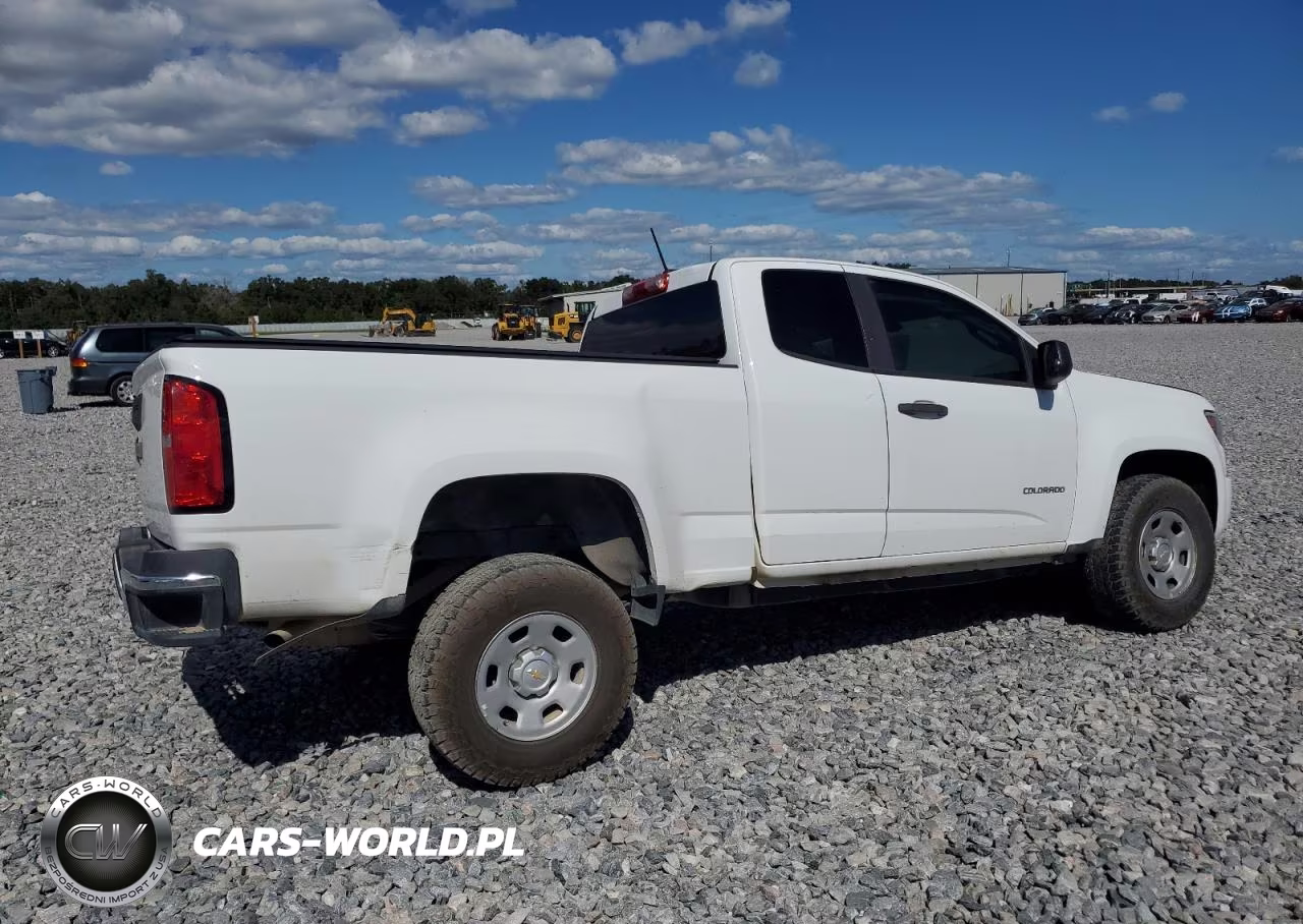 2019 Chevrolet Colorado VIN:1GCHSBEA4K1219826 - 3