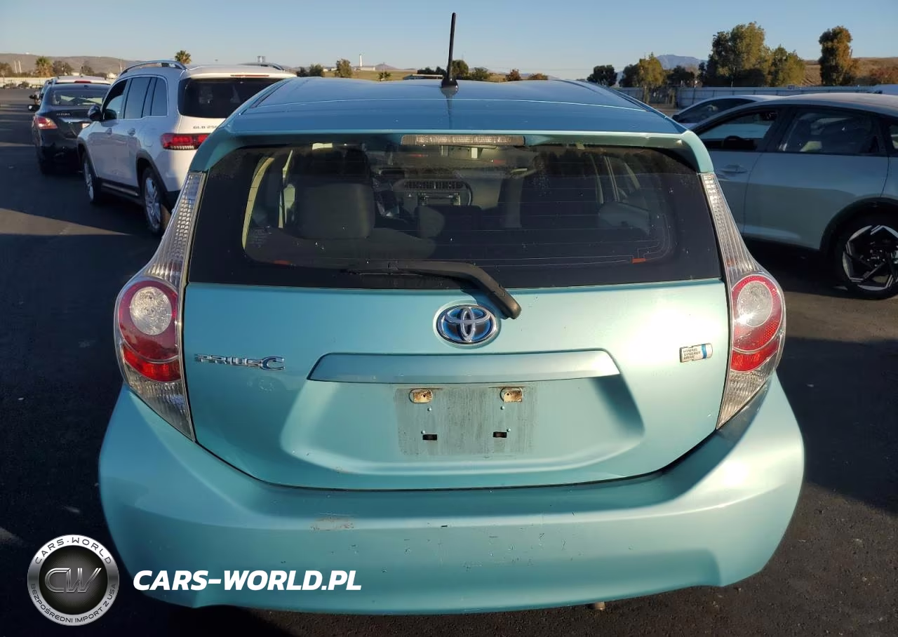 2013 Toyota Prius VIN:JTDKDTB31D1046104 - 6