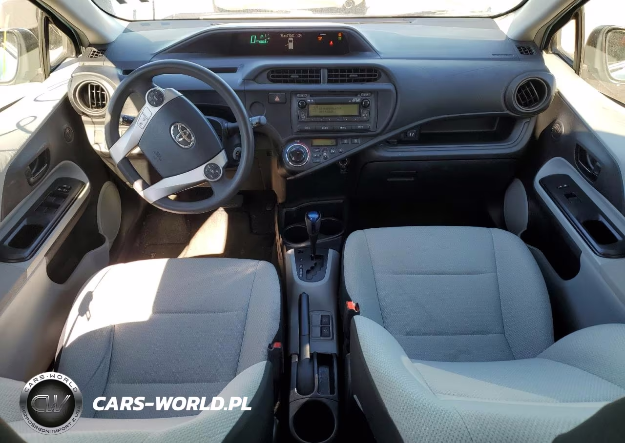 2013 Toyota Prius VIN:JTDKDTB31D1046104 - 8