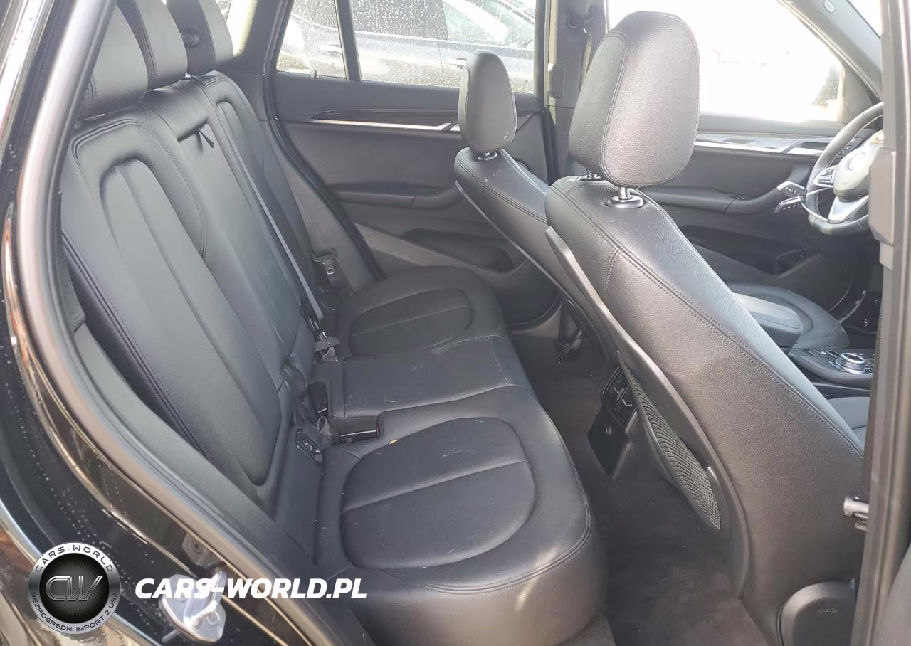 2017 BMW X1 xDrive28I VIN:WBXHT3C36H5F84569 - 10