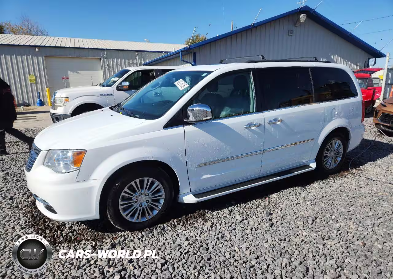 2016 Chrysler Town & Country Touring L