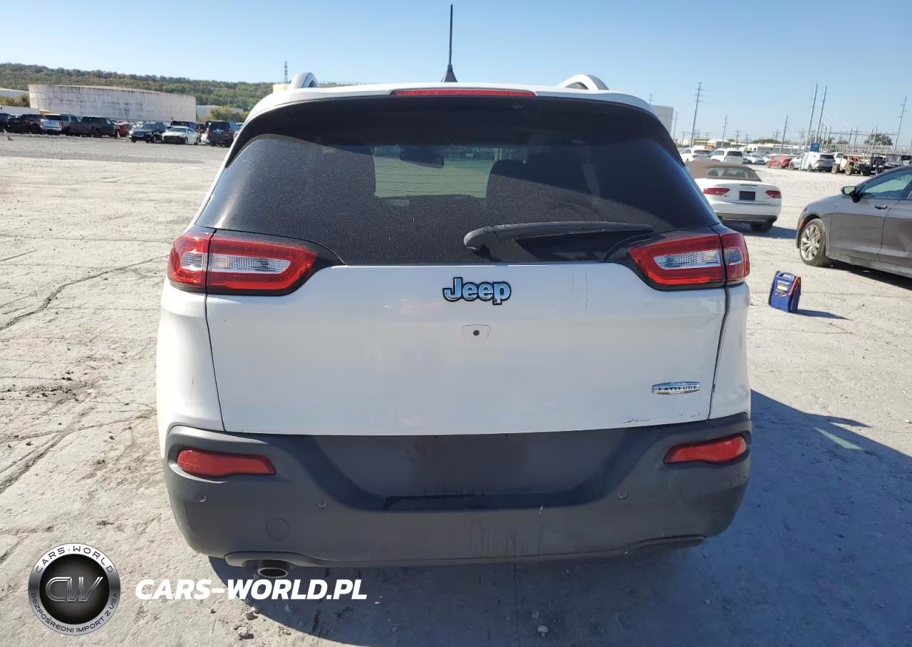 2017 Jeep Cherokee Latitude VIN:1C4PJLCB3HW592674 - 6