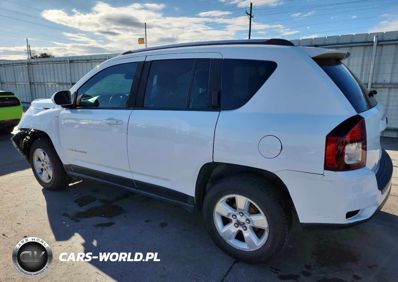 2016 Jeep Compass Latitude VIN:1C4NJCEA4GD619788 - 2