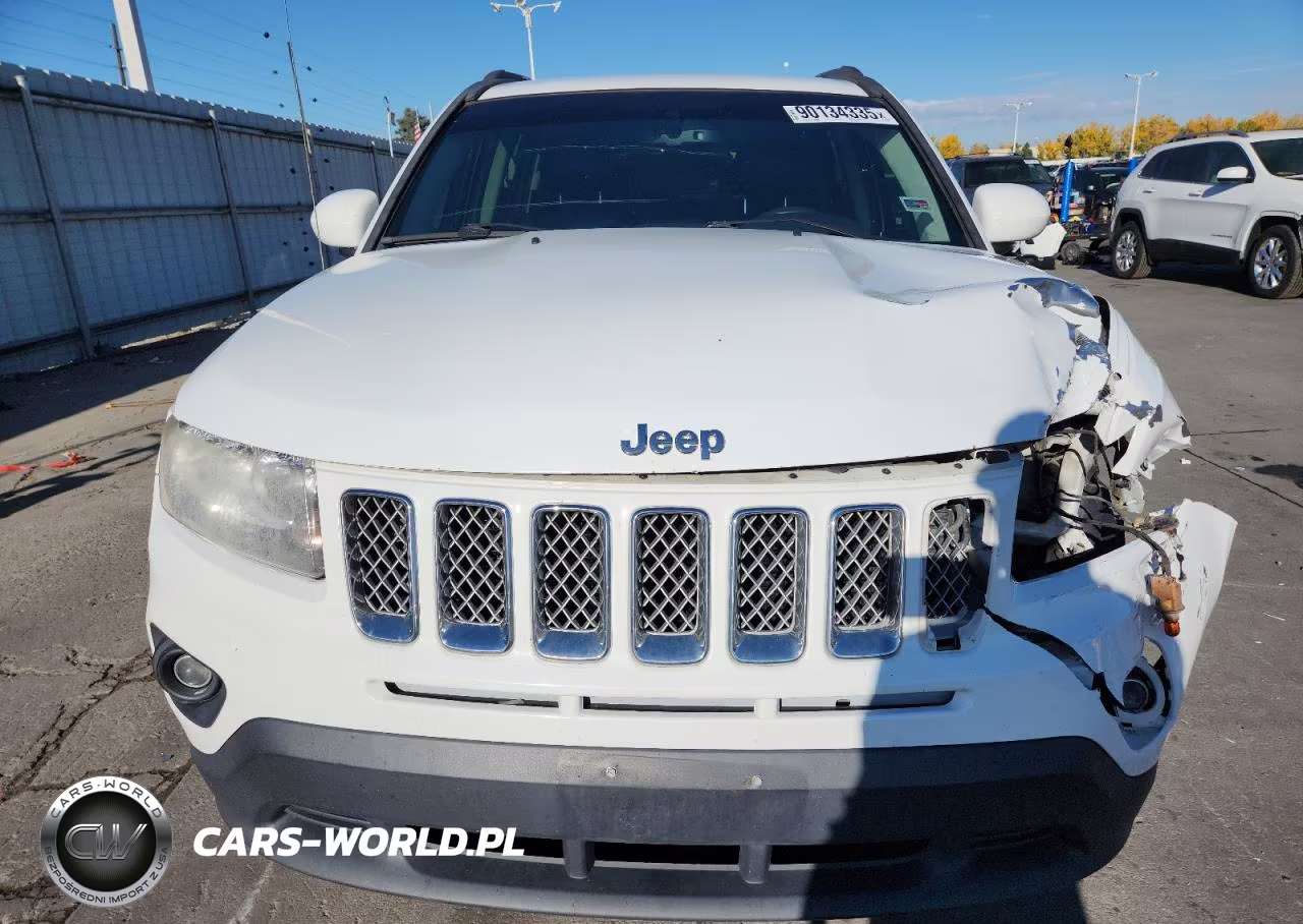 2016 Jeep Compass Latitude VIN:1C4NJCEA4GD619788 - 5