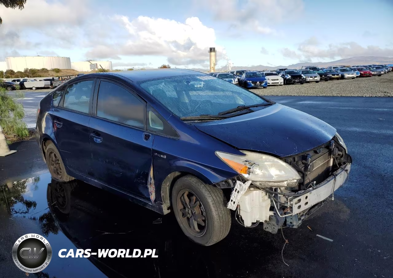 2011 Toyota Prius VIN:JTDKN3DU0B1380849 - 4