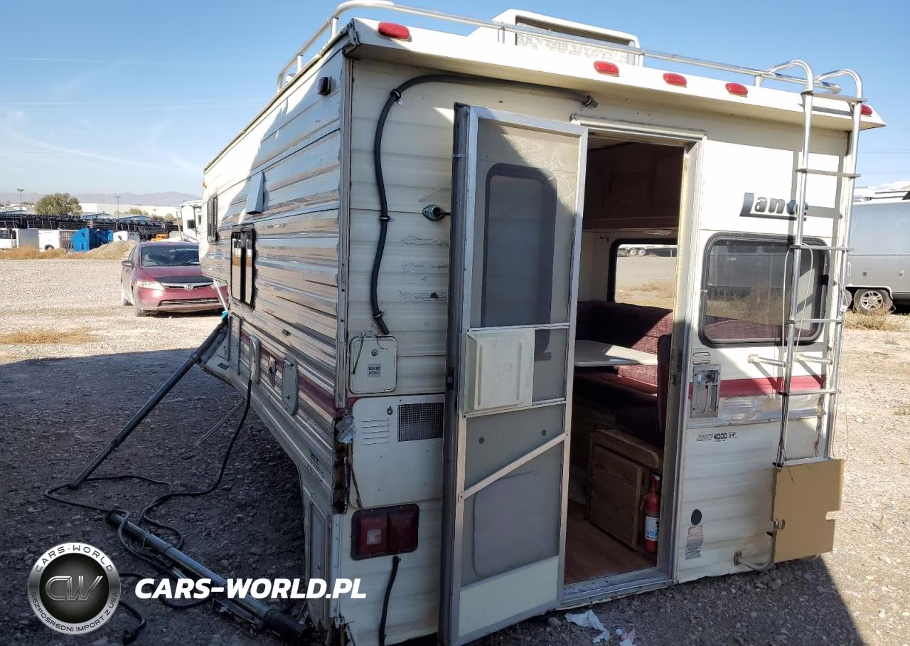 1992 Lance 2400 Camper VIN:1804586 - 3