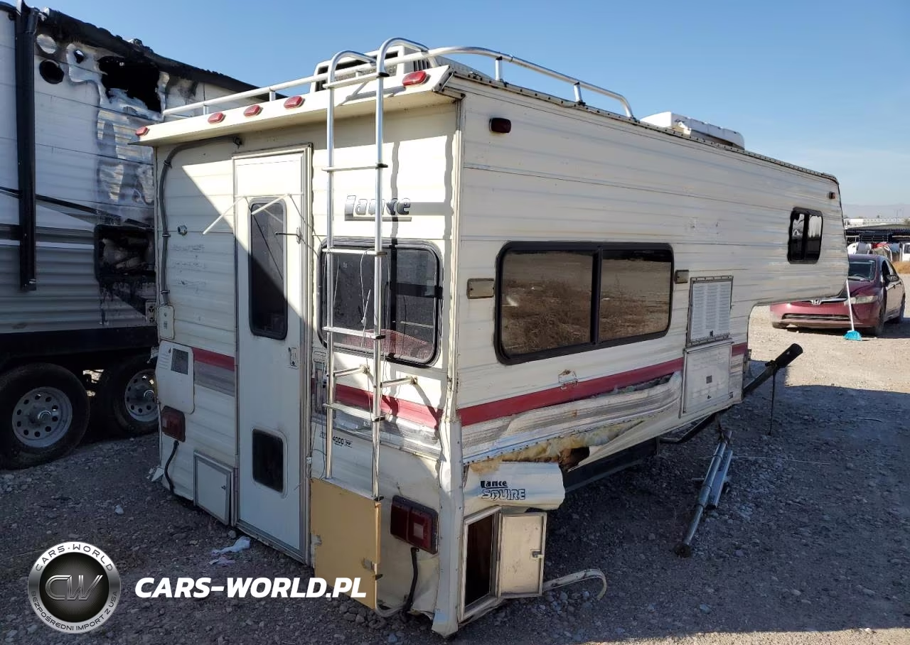 1992 Lance 2400 Camper VIN:1804586 - 4
