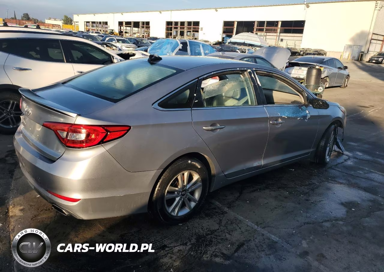 2016 Hyundai Sonata Base VIN:5NPE24AF9GH395366 - 3